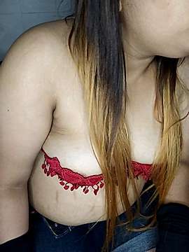 YOUR_ZOYA_ naked stripping on cam for live sex video chat