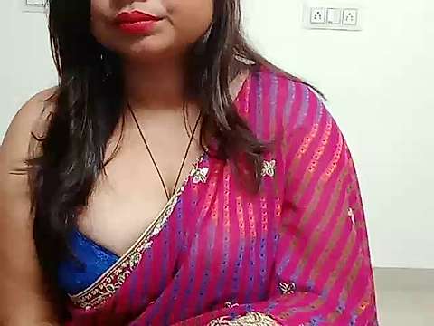 yoursnisha naked stripping on cam for live sex video chat