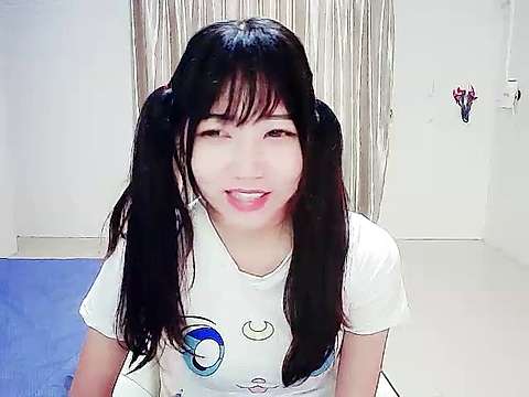 Ailice_A naked stripping on cam for live sex video chat