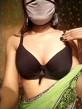Aliza_Bet21 naked stripping on cam for live sex video chat
