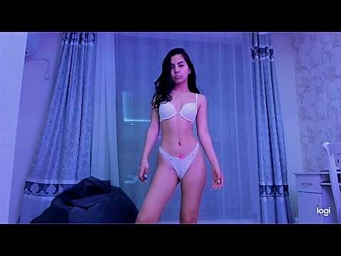 amy_rainbow naked stripping on cam for live sex video chat