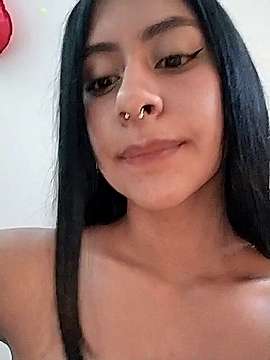 Annymer7 naked stripping on cam for live sex video chat