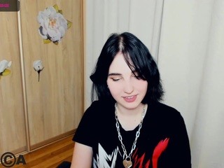 charieklat naked Live Sex Chat Room