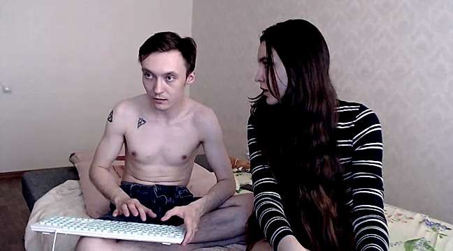 discokiska naked stripping on cam for live sex video chat