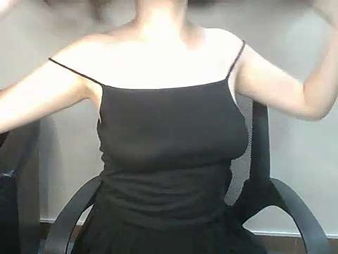 Hari_Won69 naked stripping on cam for live sex video chat