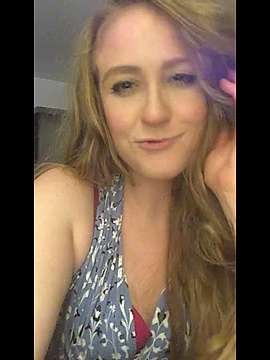 laurenwilliam naked stripping on cam for live sex video chat