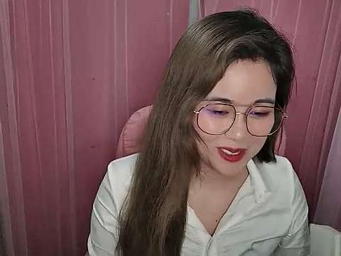 Lerrybaby naked stripping on cam for live sex video chat