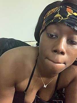 MahjiBe naked stripping on cam for live sex video chat