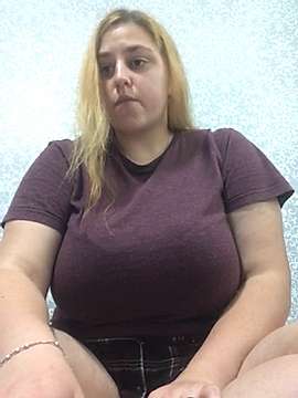 milla_da naked stripping on cam for live sex video chat