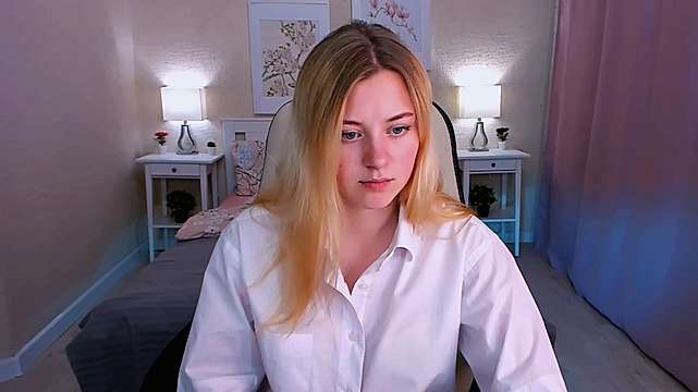 NuraBlair naked stripping on cam for live sex video chat