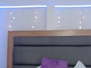 paulina-24 naked Live Sex Chat Room