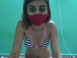 simmybaby naked stripping on cam for live sex video chat