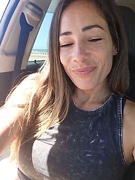 SweeetAlegra naked stripping on cam for live sex video chat