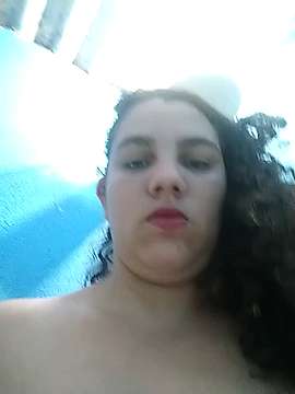 Usurpadora naked stripping on cam for live sex video chat
