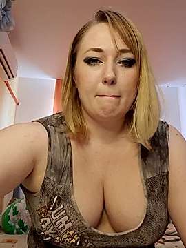 Wet-tight-pussy7 naked stripping on cam for live sex video chat