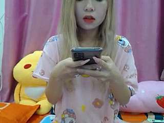 YangNinh naked stripping on cam for live sex video chat