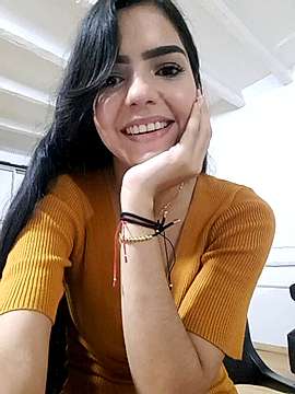 Alessiah_ naked stripping on cam for live sex video chat