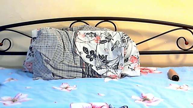 Alexis_Juice naked stripping on cam for live sex video chat