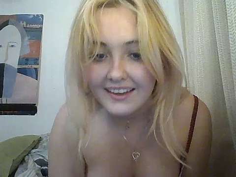 angel-baby naked stripping on cam for live sex video chat