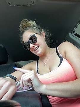 bella_d63 naked stripping on cam for live sex video chat