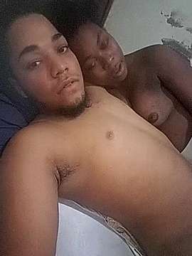 bonitilloythunegrita naked stripping on cam for live sex video chat