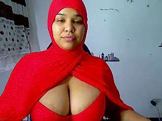 Bonnie_Wild24 naked stripping on cam for live sex video chat