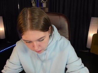 CharisAuman naked Live Sex Chat Room