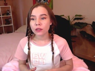 Chloe-Fly naked Live Sex Chat Room