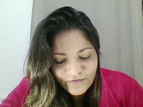 delicia2508a naked stripping on cam for live sex video chat