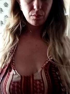 Hottashathebest naked stripping on cam for live sex video chat