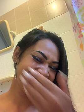 Joy_bamboon naked stripping on cam for live sex video chat