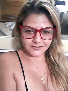 LaraRio naked stripping on cam for live sex video chat