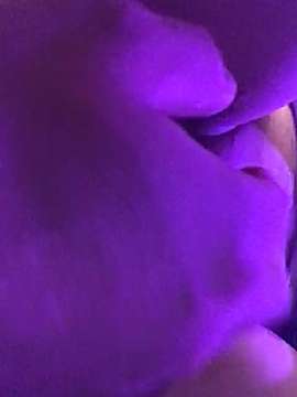 liss_kiss naked stripping on cam for live sex video chat