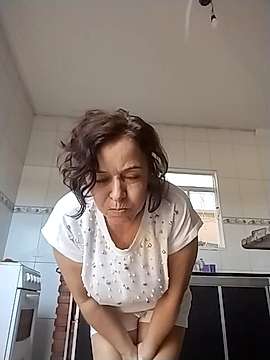 mell43@xh naked stripping on cam for live sex video chat