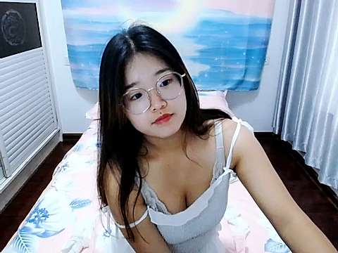 QX_Grace naked stripping on cam for live sex video chat