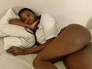 SexyTramp naked stripping on cam for live sex video chat