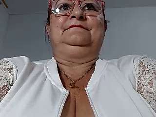 sofia_pervert003 naked stripping on cam for live sex video chat