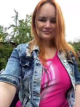 SonyaZaiceva naked stripping on cam for live sex video chat