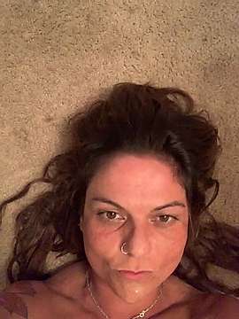 sunnie360 naked stripping on cam for live sex video chat