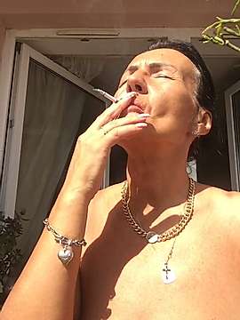 TessaRomano naked stripping on cam for live sex video chat