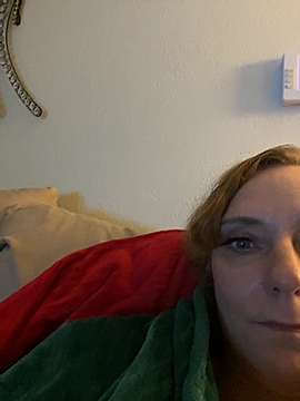 Tonya_Hardening naked stripping on cam for live sex video chat