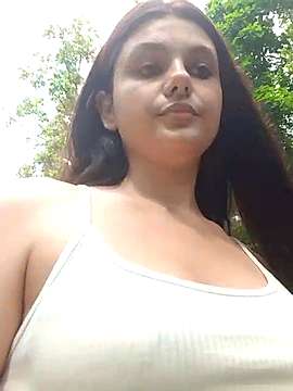 UnderShock naked stripping on cam for live sex video chat