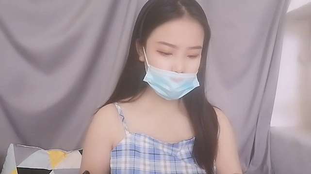 vivian-A naked stripping on cam for live sex video chat