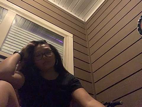 Asiaprincess31 naked stripping on cam for live sex video chat
