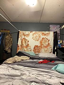 benboyisbig naked stripping on cam for live sex video chat