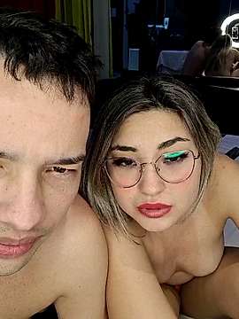 casal_hotty naked stripping on cam for live sex video chat
