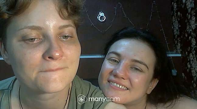 Crazy_Love_Couple naked stripping on cam for live sex video chat