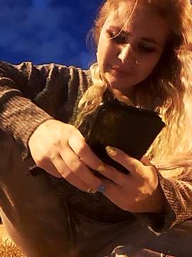 CurlyDe naked stripping on cam for live sex video chat