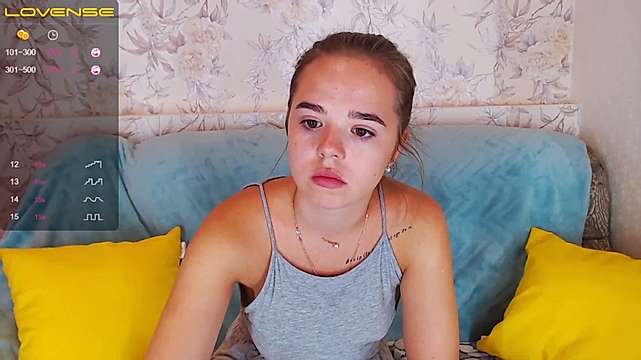DianaLewis naked stripping on cam for live sex video chat