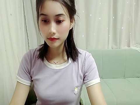 Hayley_bb naked stripping on cam for live sex video chat